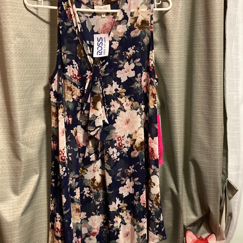 Blouse dark blue floral print